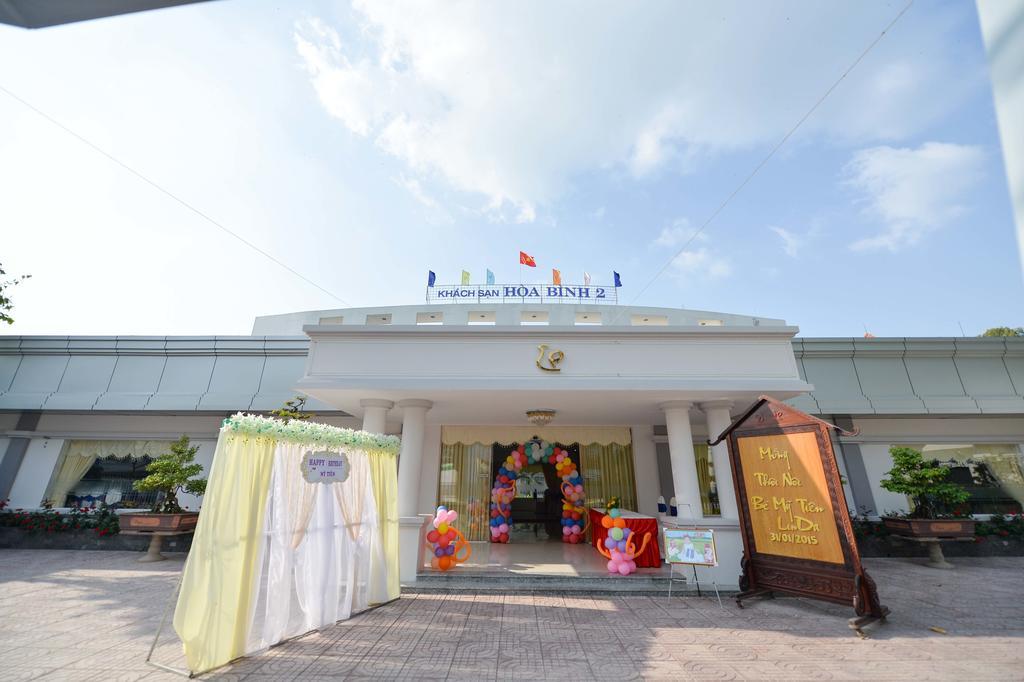 Hoa Binh 2 Hotel Long Xuyên Exterior foto